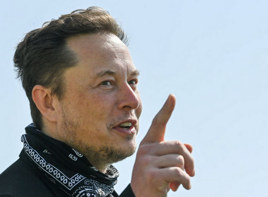 争执升级:亚马逊炮轰马斯克和 SpaceX 藐视法律和监管规则