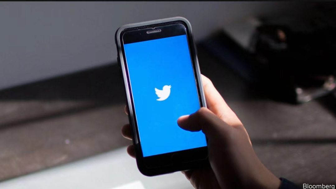 艰难商业化之路,15 岁的 Twitter 渴望“破茧成蝶”